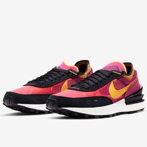 Nike Waffle One Active Fuchsia Sneakers